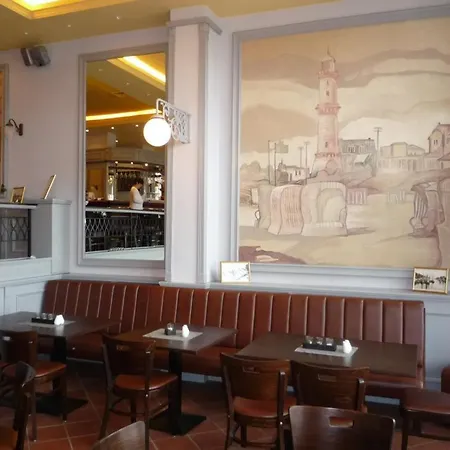 Nyaraló Doppelzimmer Humidor, Direkt Am Alten Strom *